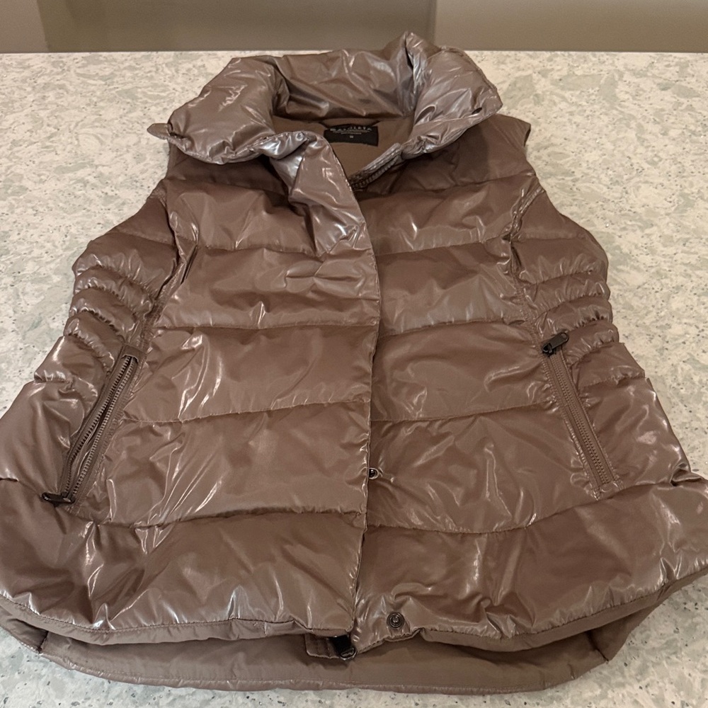 Women's Athleta Bronze Puffer Vest